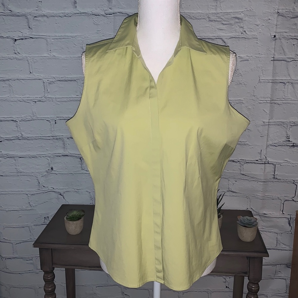 💚 OLD NAVY gorgeous sleeveless blouse! Size L.